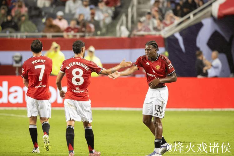 曼联除关注亚当斯外,还盯上伯恩茅斯中场斯科特 曼联除关注亚当斯外,还盯上伯恩茅斯中场斯科特